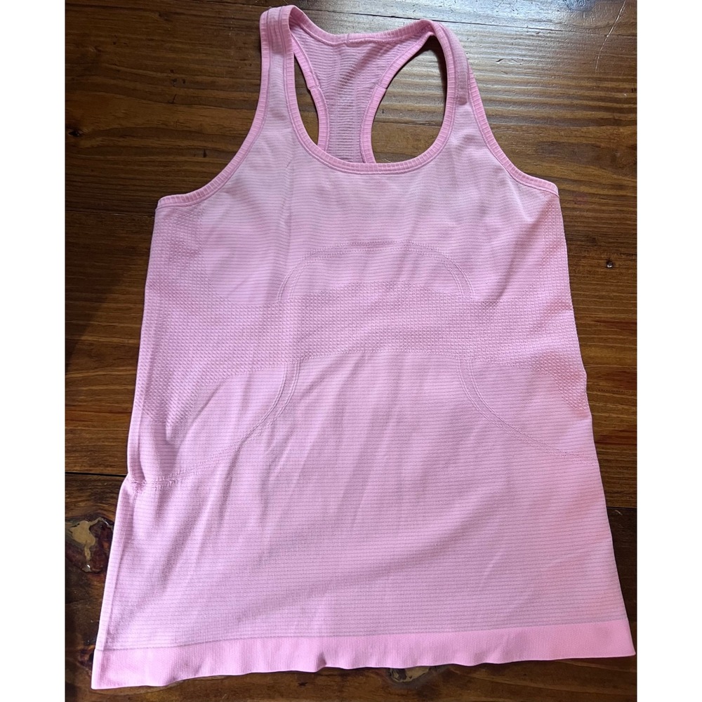 lululemon Swiftly Tech Racerback Tank Women Pink Seamless Activewear EUC *Flaw